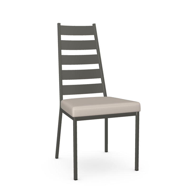 Chaise Level Chaise Level